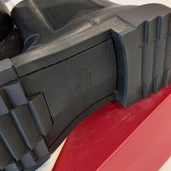 Black Leather Men's Chelsea Boots - Picture 2 of 3